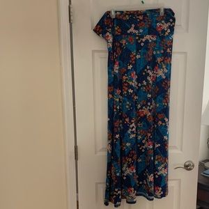 LuLaRoe excellent used condition maxi skirt